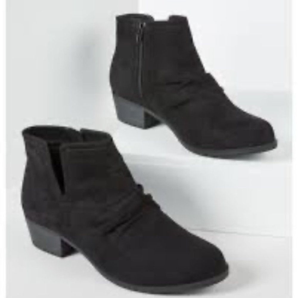 Lane Bryant - Faux Suede Scrunch Bootie Size 8W - Picture 2 of 4